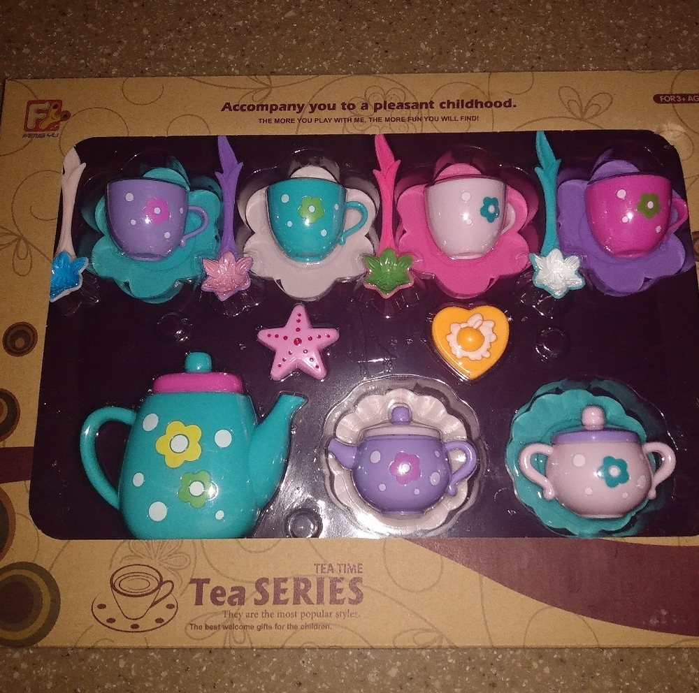 TEA TIME TEA SET